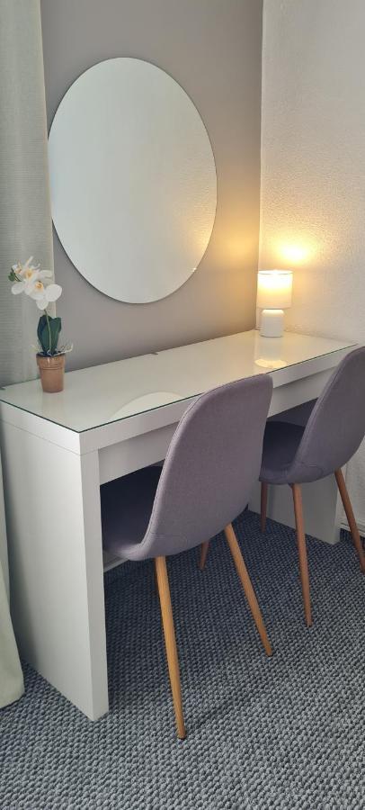 Lugas Apartman Miskolctapolca 2 Haloszoba Dezsa Es Jakuzzi Koezel A Barlangfuerdohoez Exterior photo